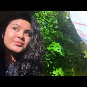 Meet your Posher, Karroll